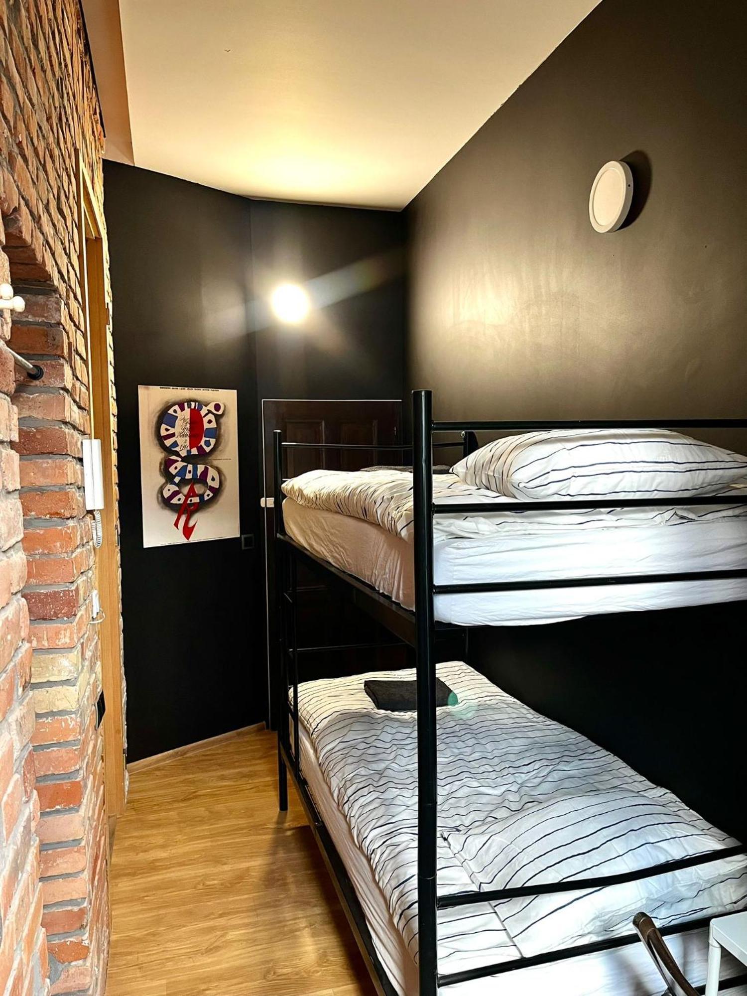 Bezagenta Rooms Centrum Warschau Zimmer foto