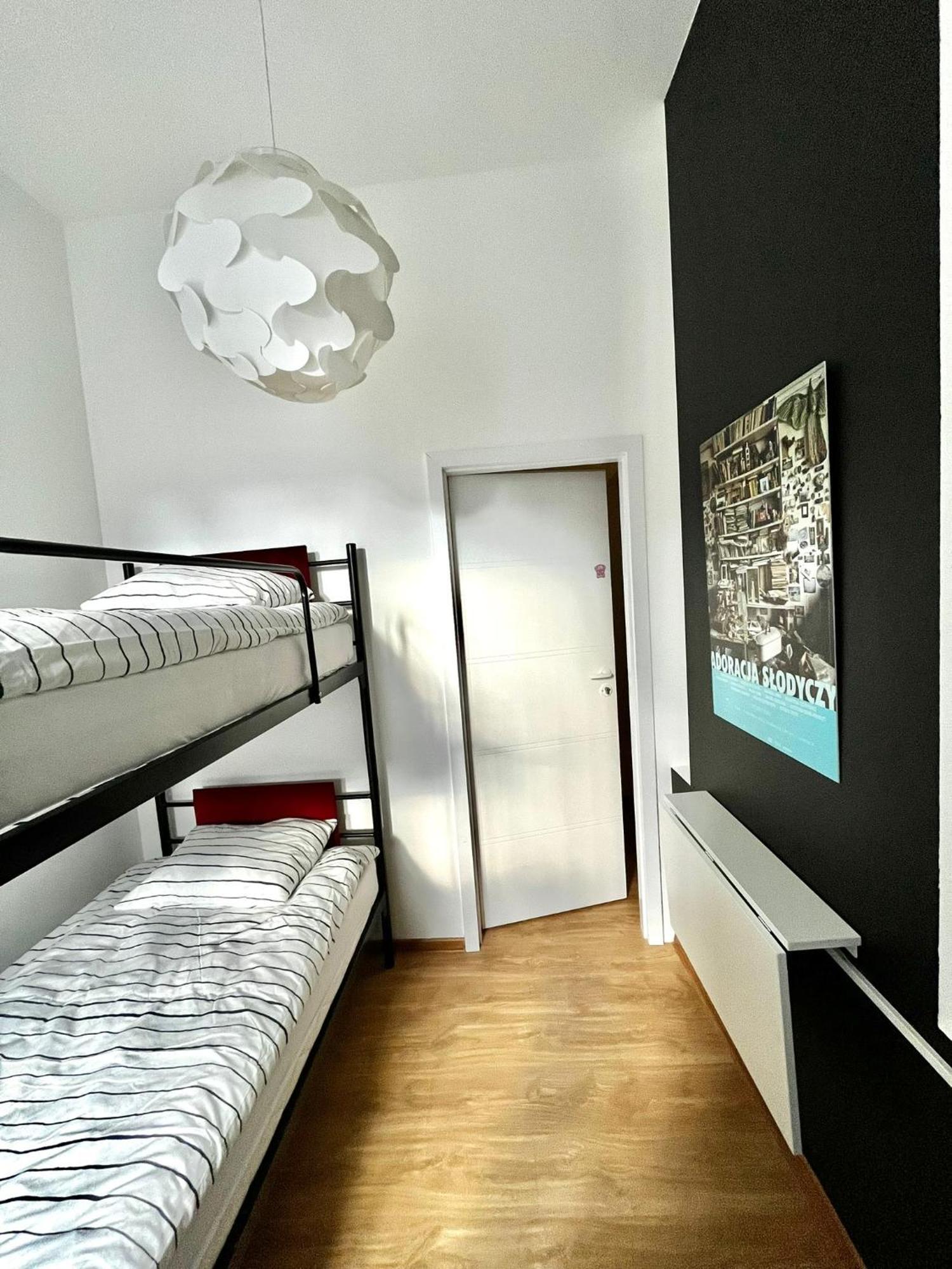 Bezagenta Rooms Centrum Warschau Zimmer foto
